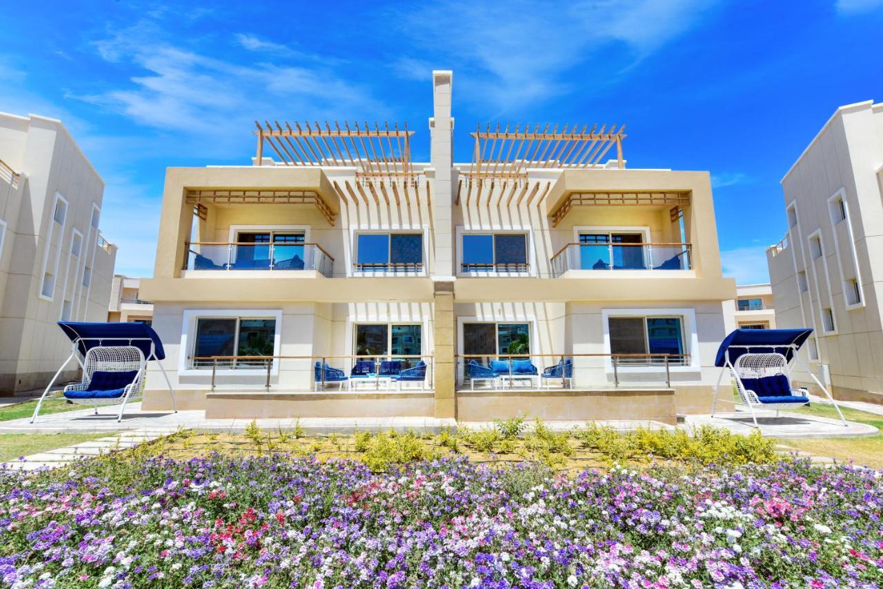Villa Egyptian and residents only pool view