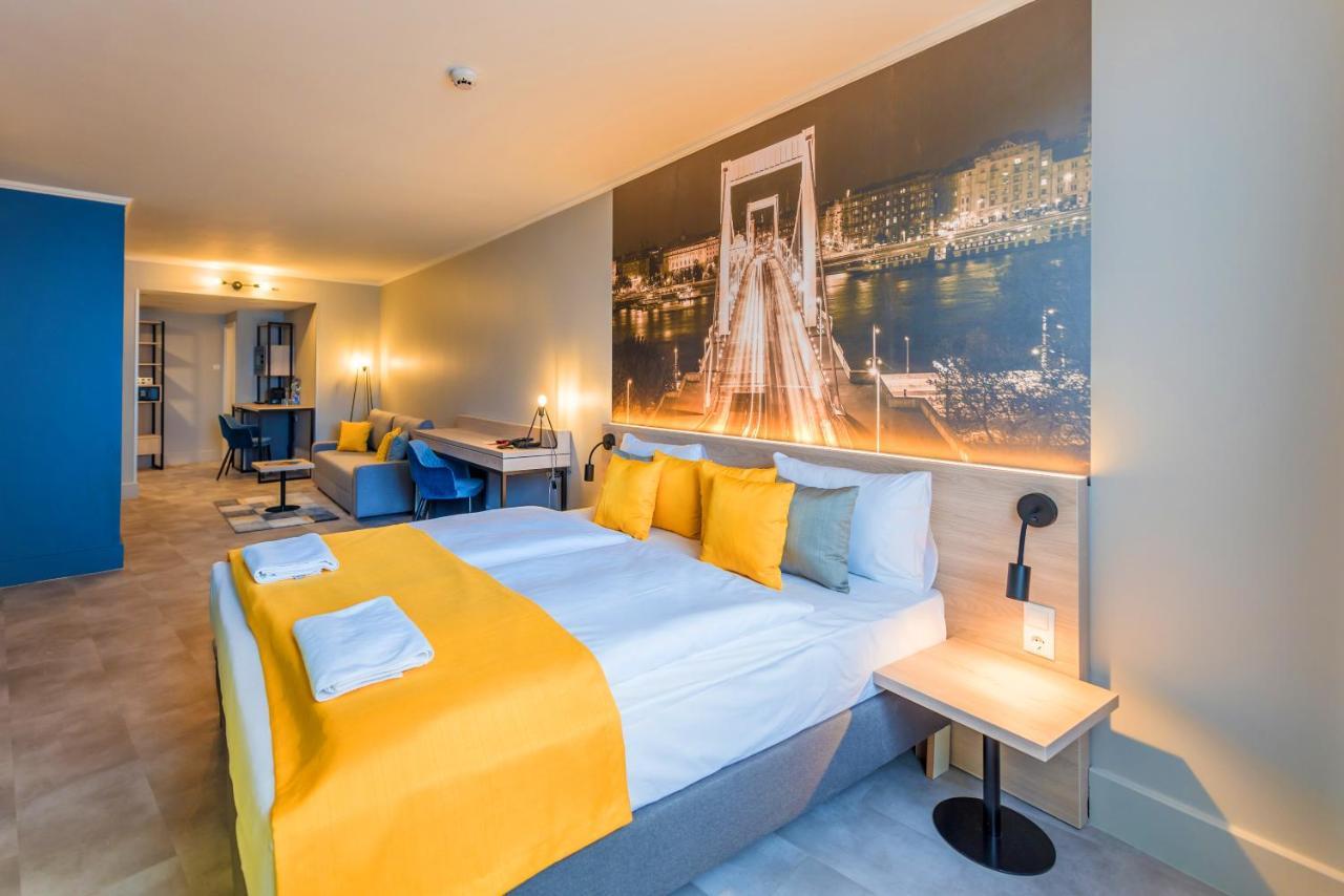 Chambre Familiale Communicante