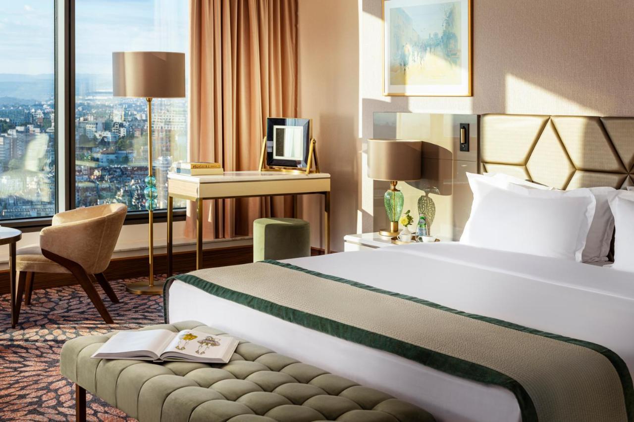 Premium Room with King Bed