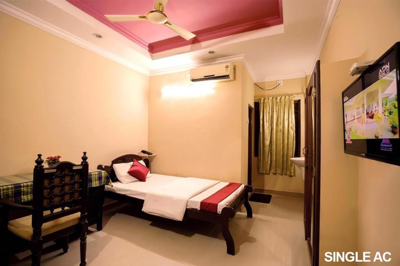 Deluxe Single Room