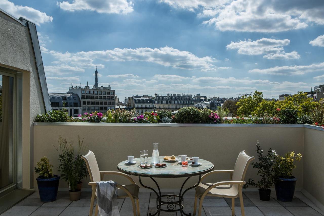 Suíte Júnior com Terraço e Vista da Torre Eiffel