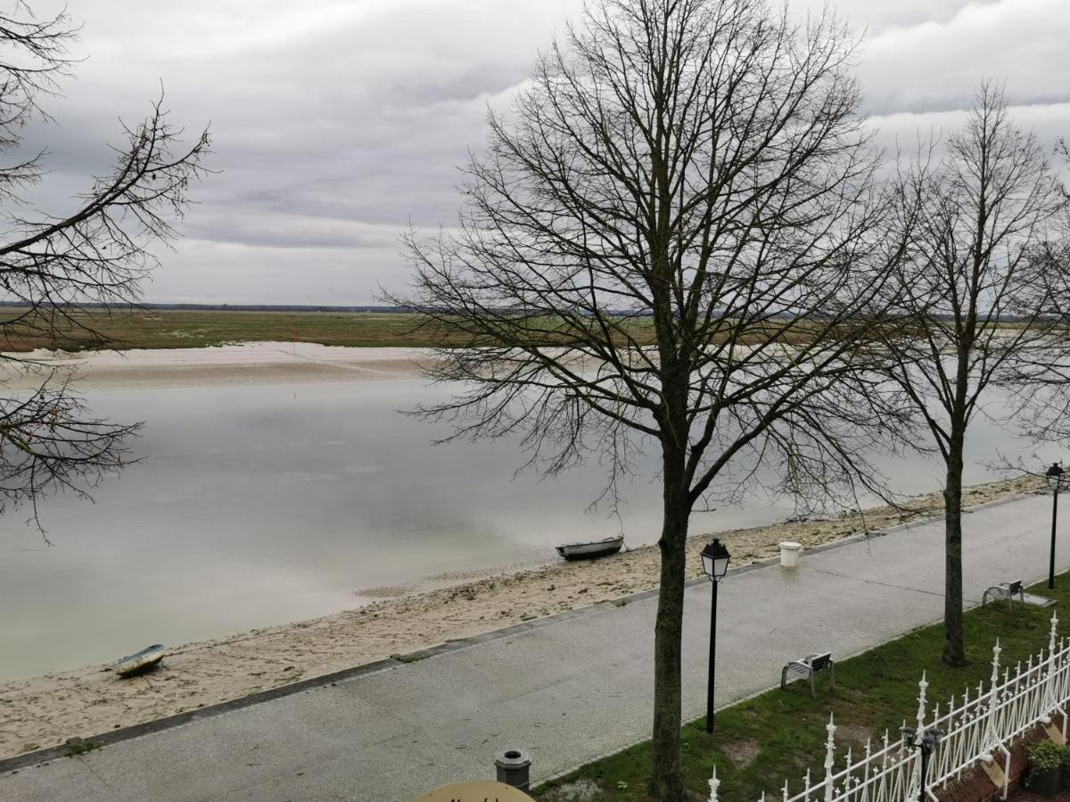 Deluxe Driepersoonskamer met Uitzicht op Zee