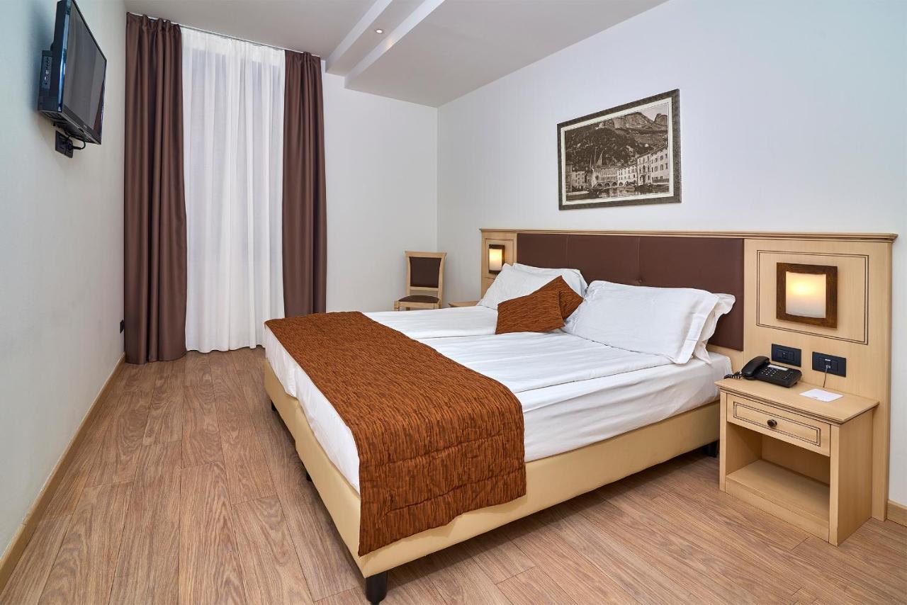 Budget Double or Twin Room,1416613881:JPEG