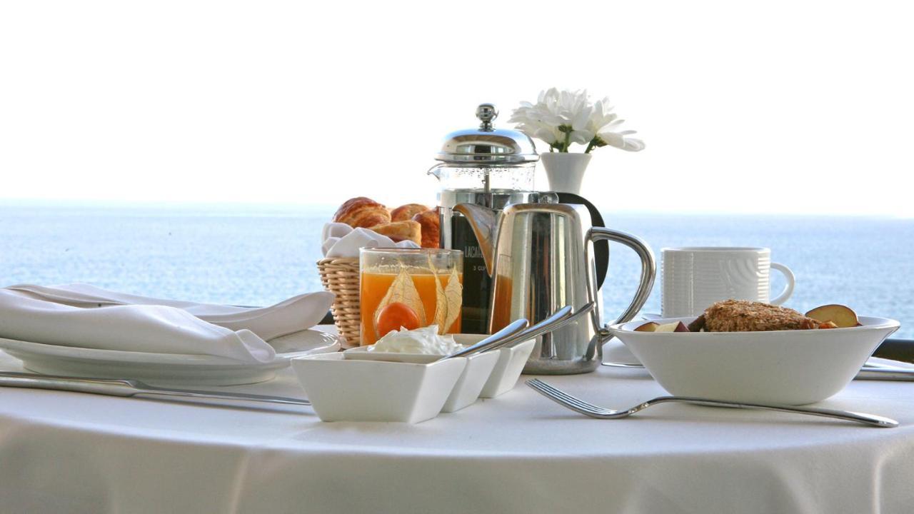 Superior Room with Terrace and Sea View