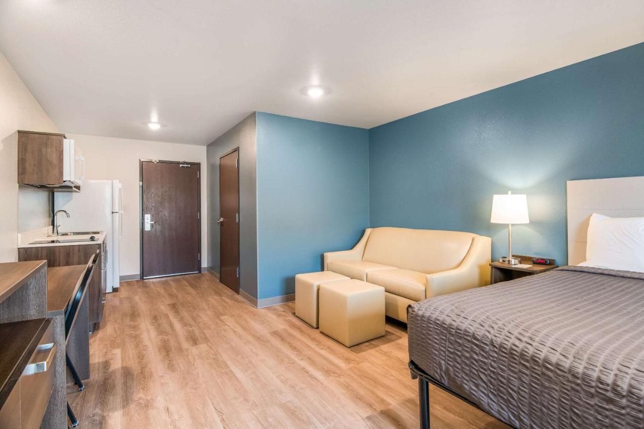 Standard King Room with Sofa Bed - Non Smoking