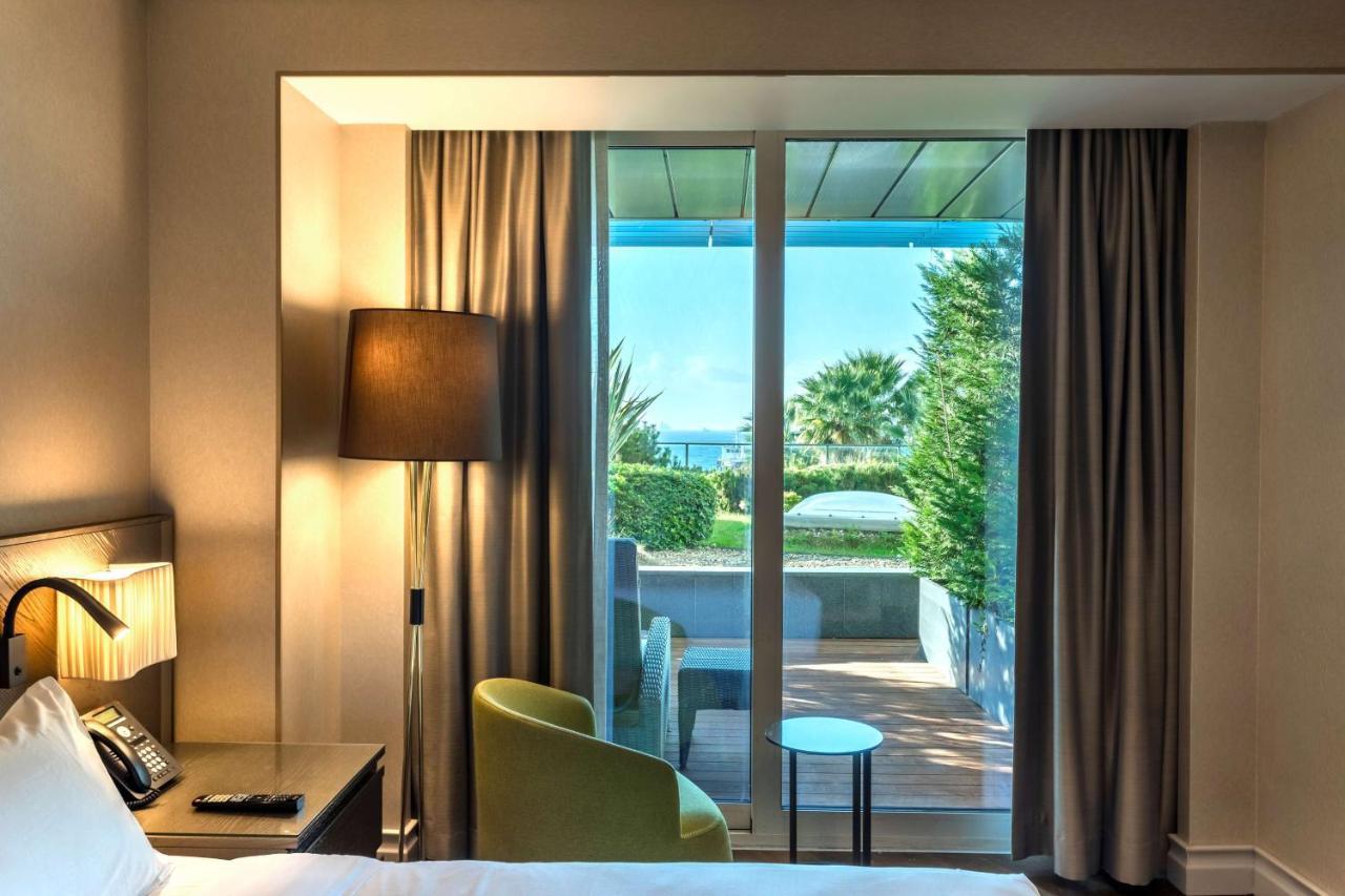 Premium Zimmer mit Balkon und Gartenblick