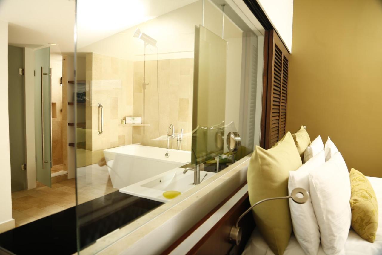Intercontinental Club Room with Ocean View