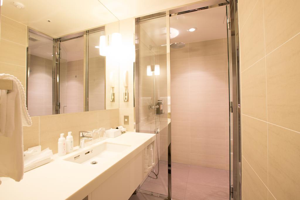 Chambre Lit King-Size Deluxe - Étage Supérieur - Non-Fumeurs