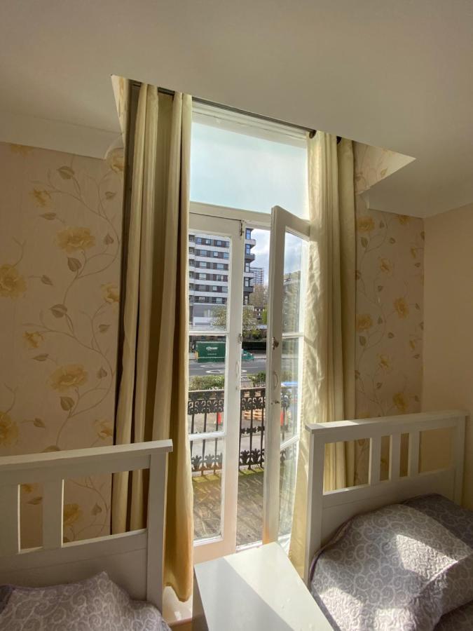 Twin Room with Balcony,1204576912:JPEG