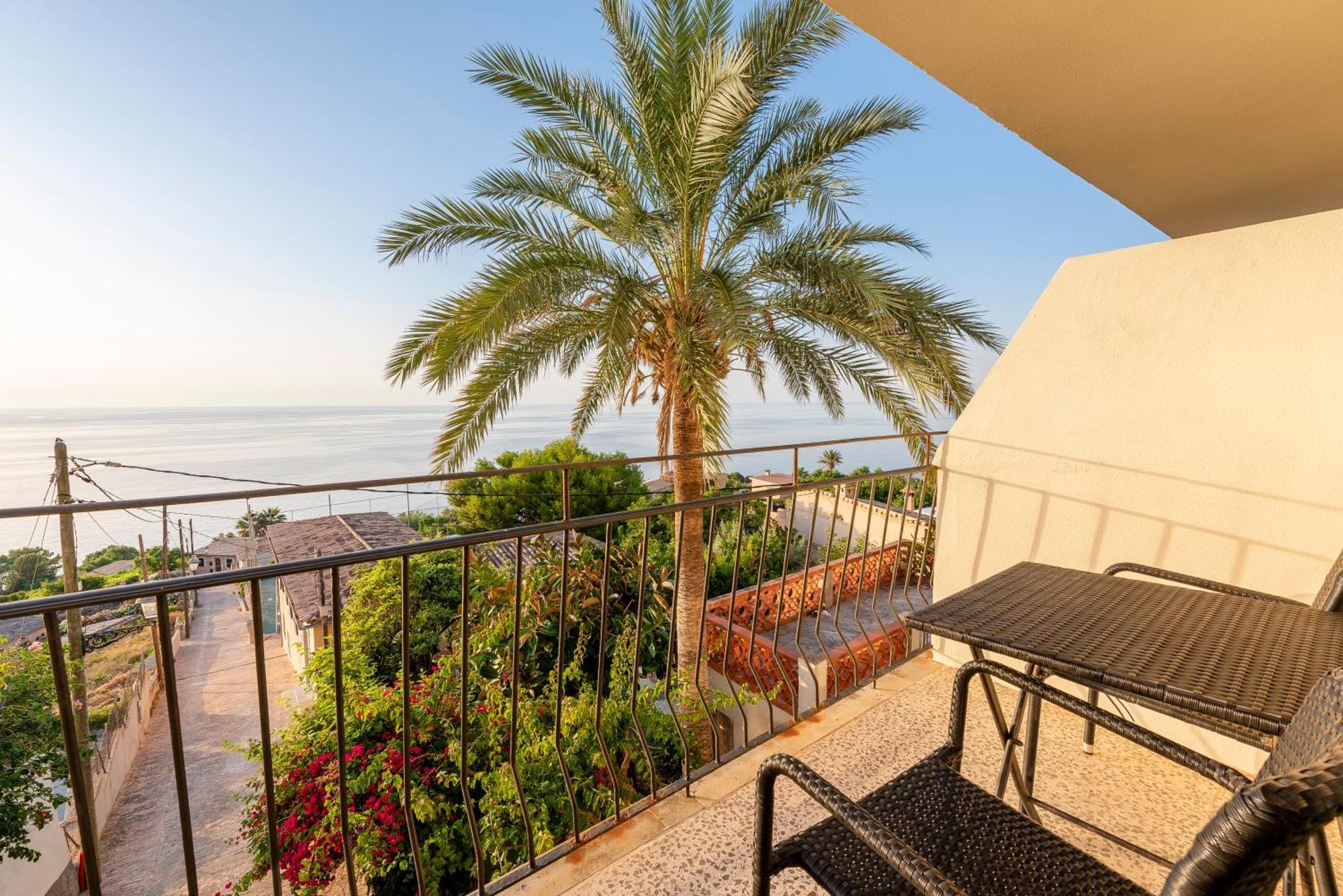 Habitación Doble con balcón y vistas al mar