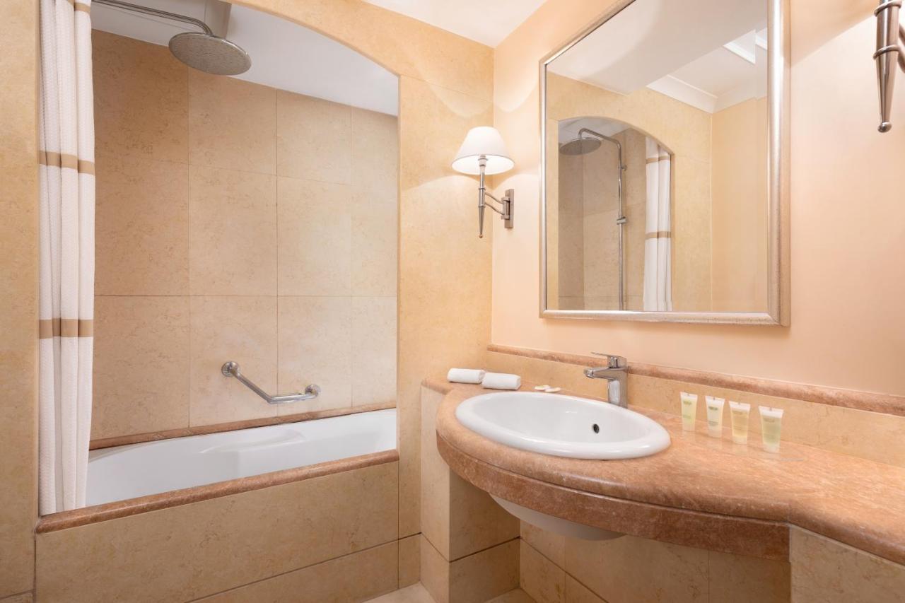 Chambre King avec Canapé-Lit et Balcon
