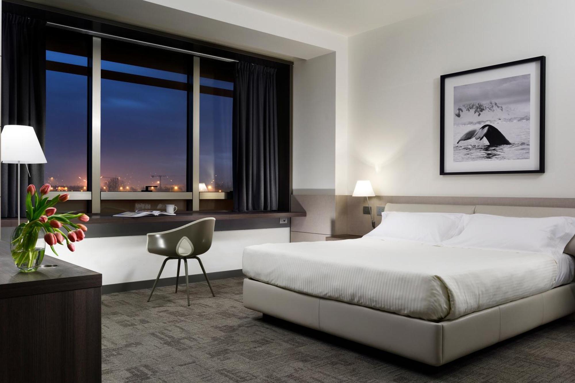 Junior Suite Double with Sofa Bed,1274517361:JPEG