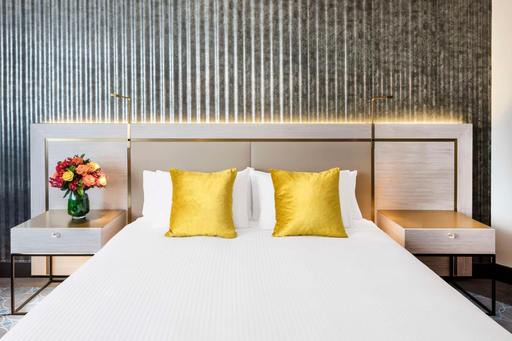 Habitación Premier con cama grande y vistas al atrio