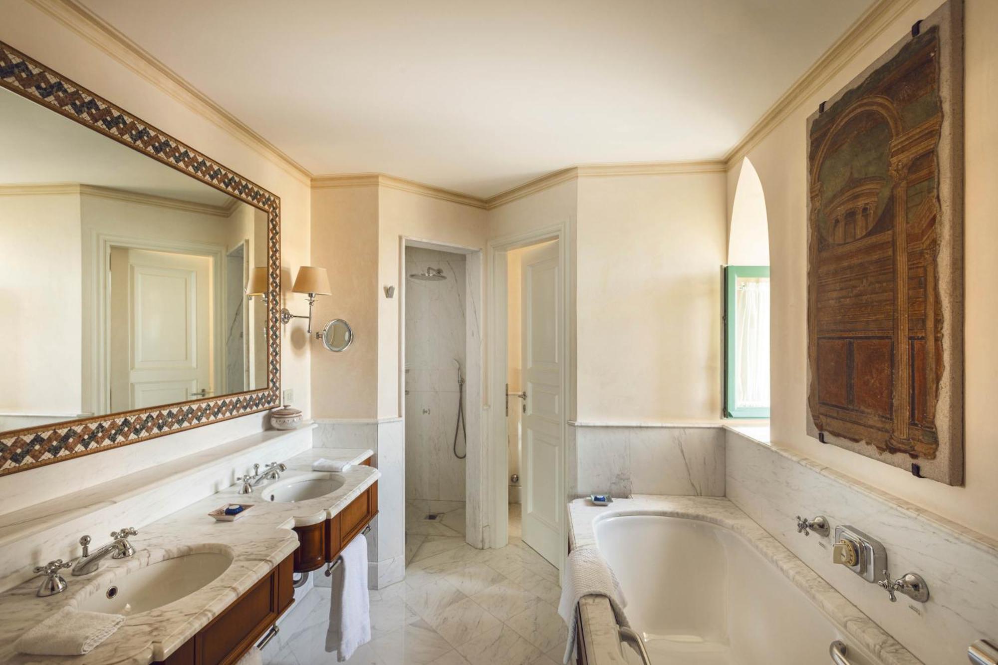Habitación Doble Deluxe con balcón y vistas al mar