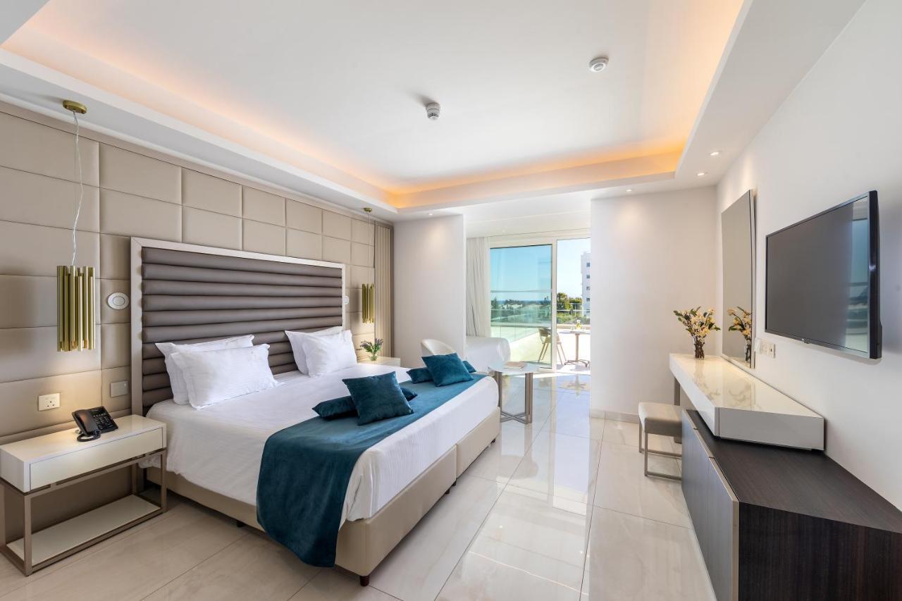 Family Room Sea View