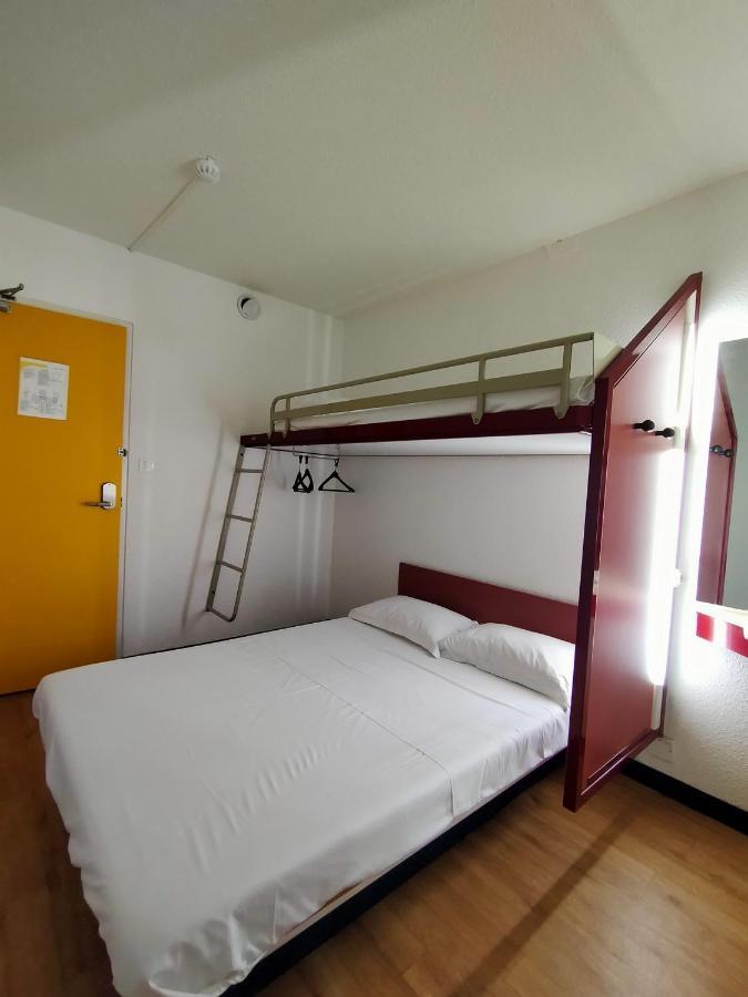 Chambre Triple avec Salle de Bains Commune
