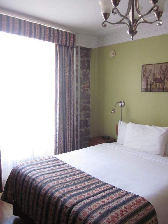 Chambre avec 2 Grands Lits Queen-Size