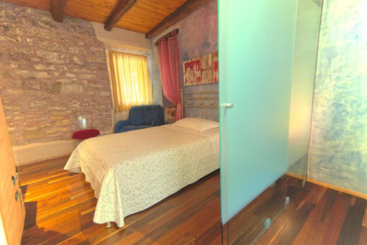 Double Room,1348239017:JPEG
