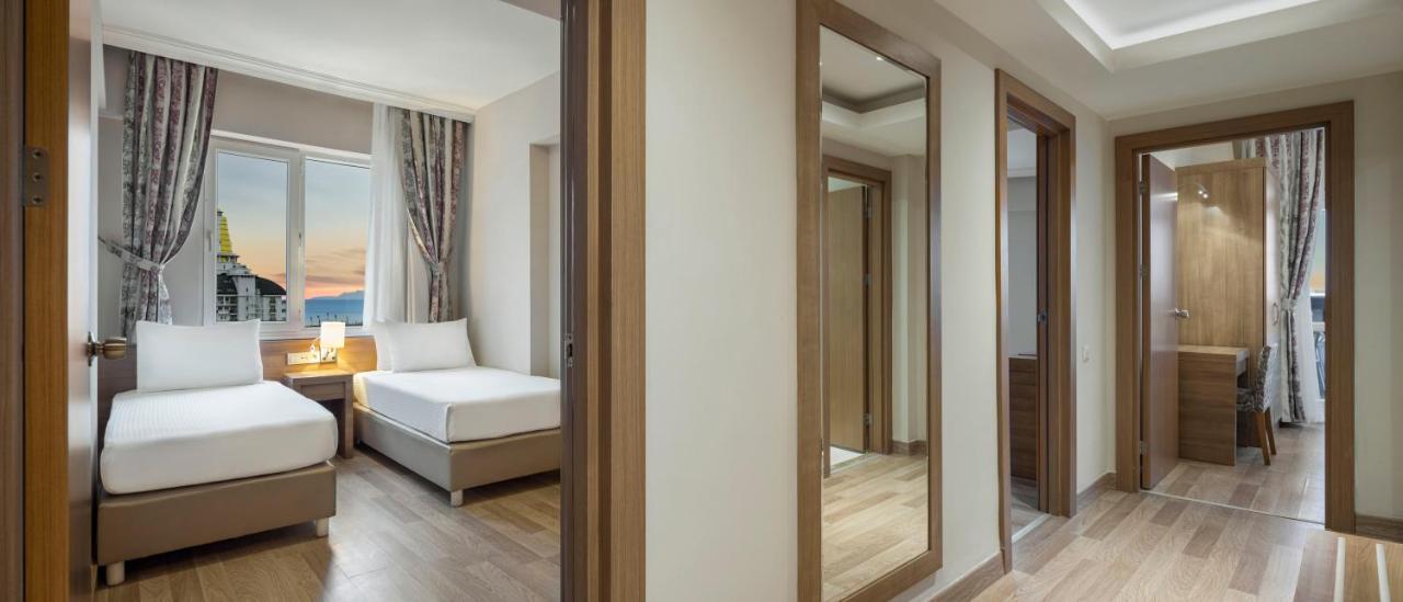 Family Suite Non-Smoking
