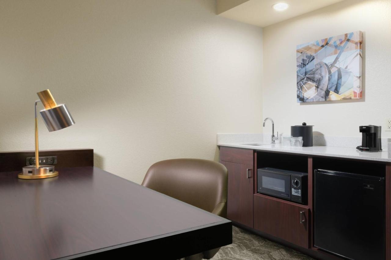 Suite with Two Double Beds and Sofa Bed - Hearing Accessible