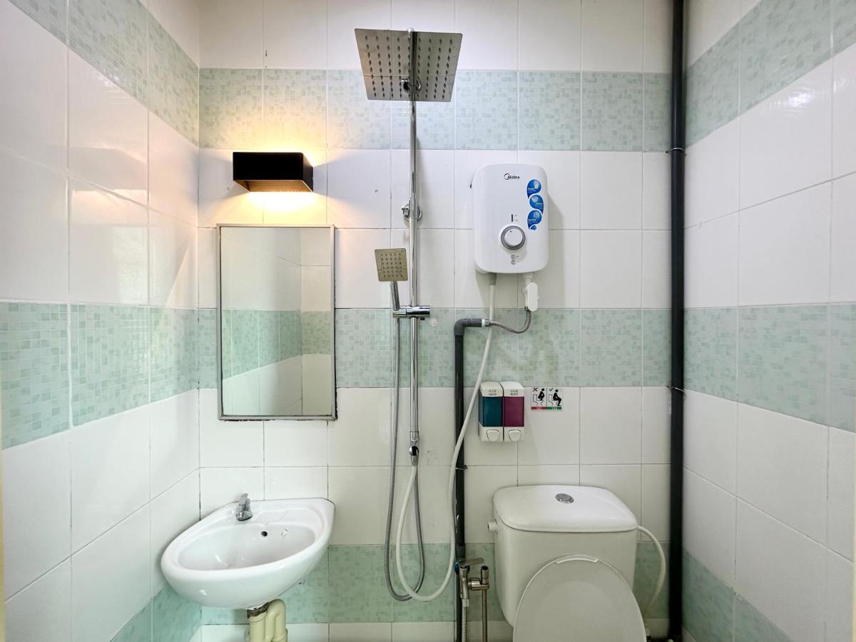 Deluxe Double Room with No View