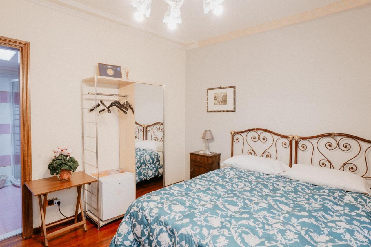 Chambre Lits Jumeaux avec Salle de Bains Privative
