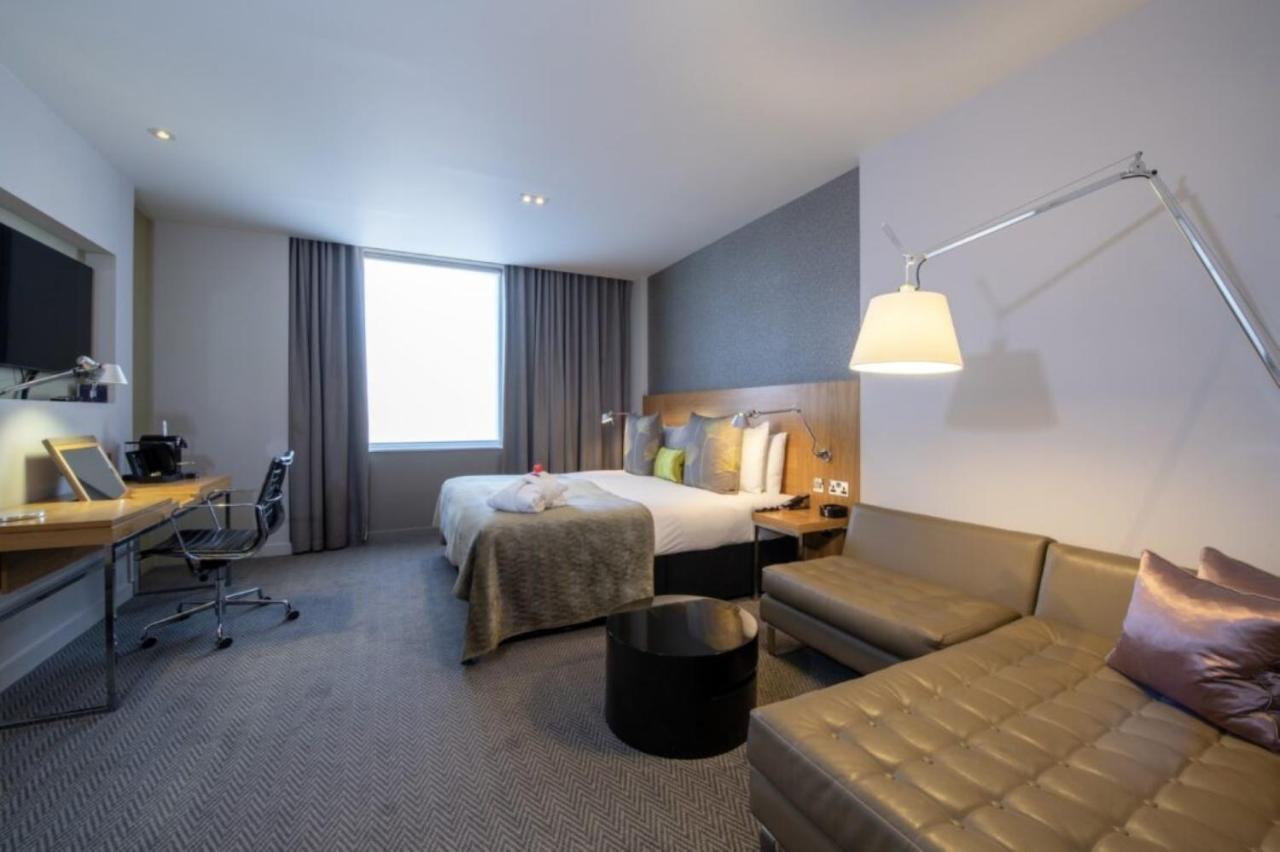 Deluxe Zimmer mit Kingsize-Bett