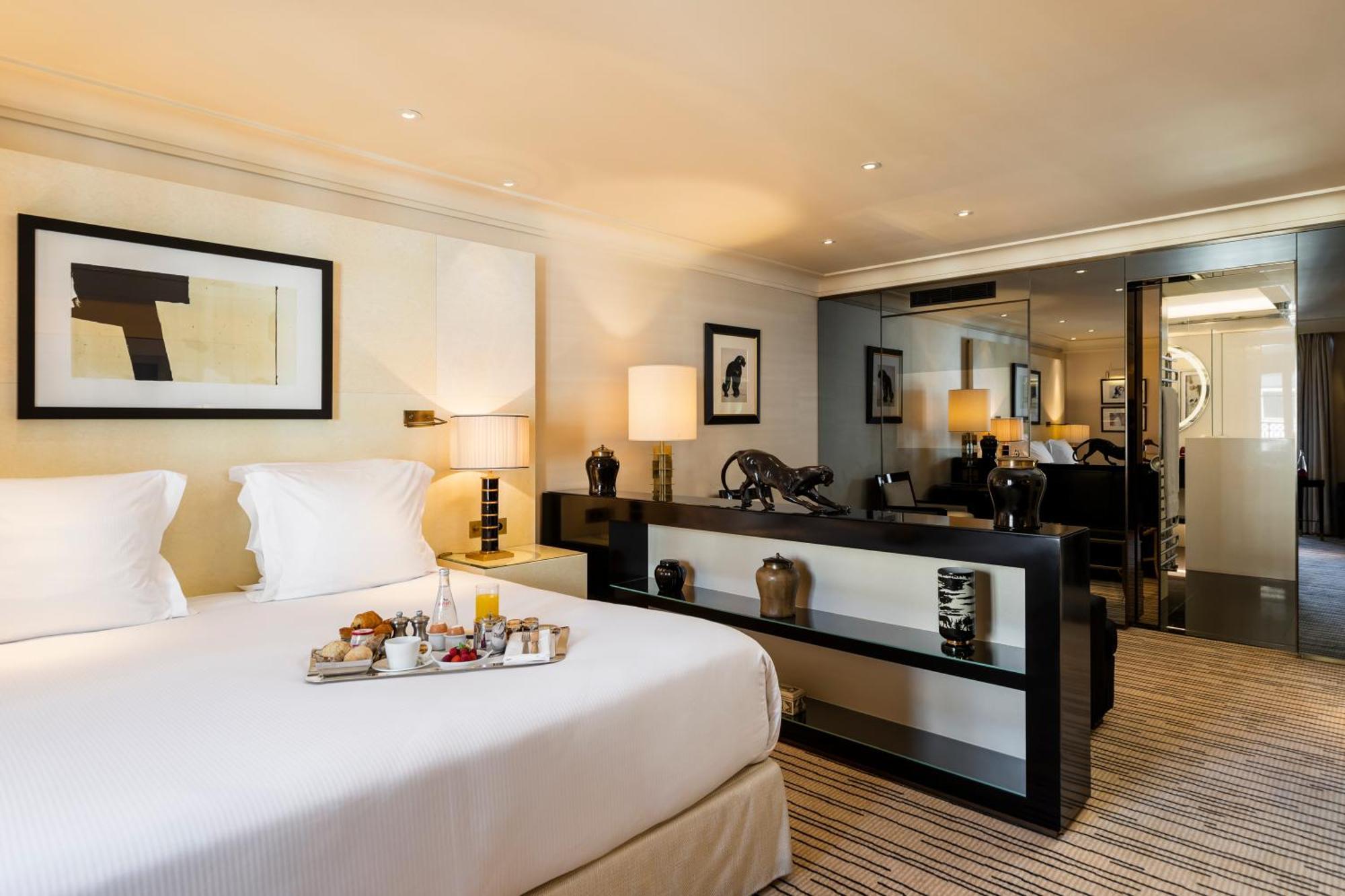 Junior Suite with City View,1244448754:JPEG
