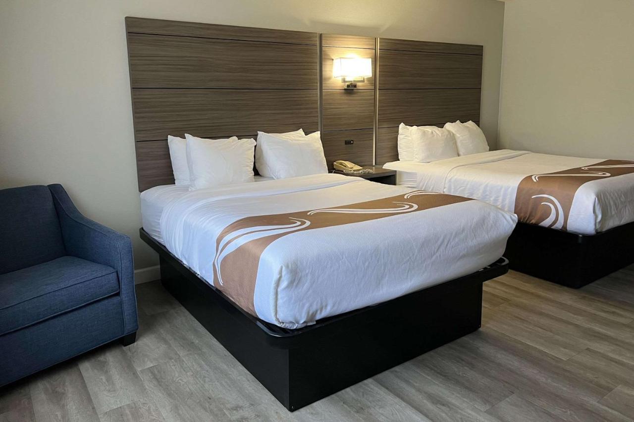 Queen Room with Two Queen Beds - Non-Smoking