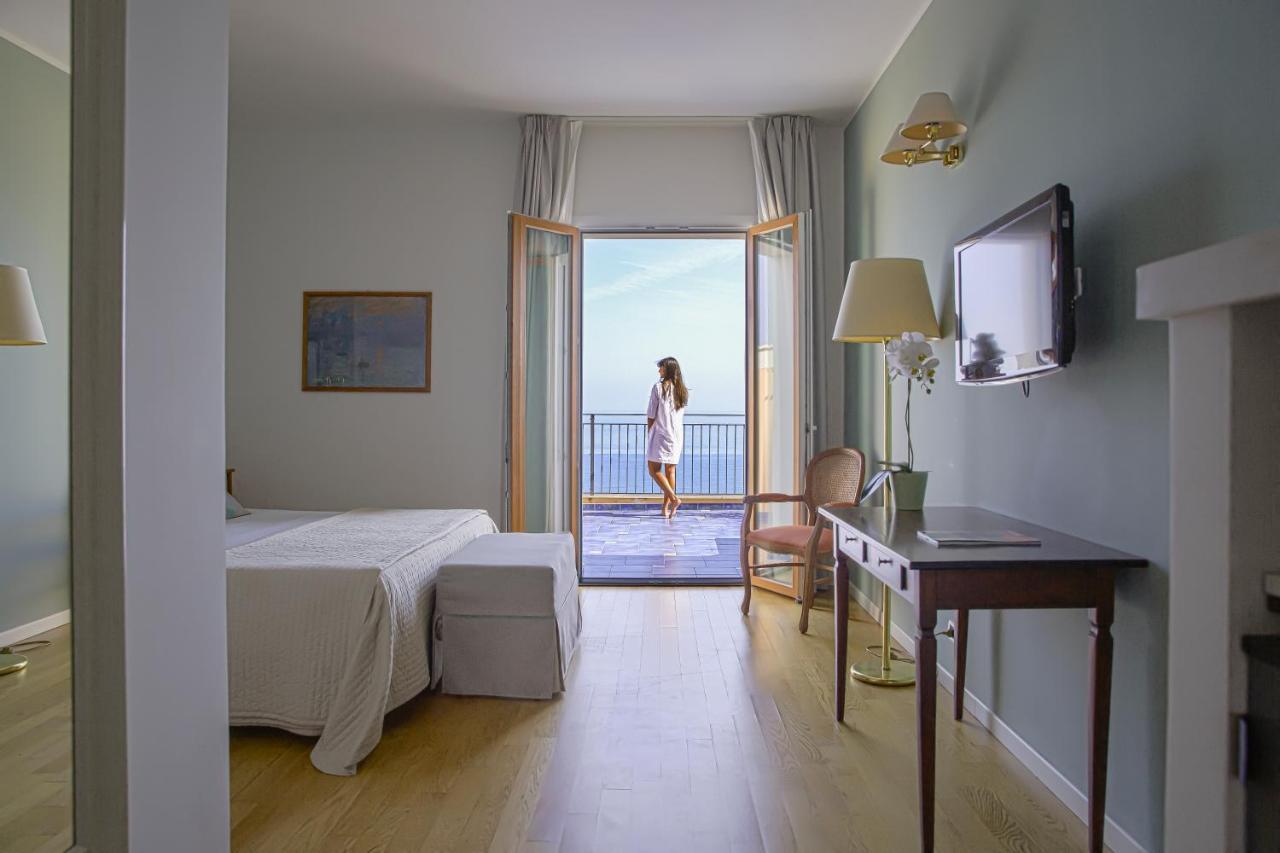 Junior Suite met Uitzicht op Zee (2 Volwassenen)