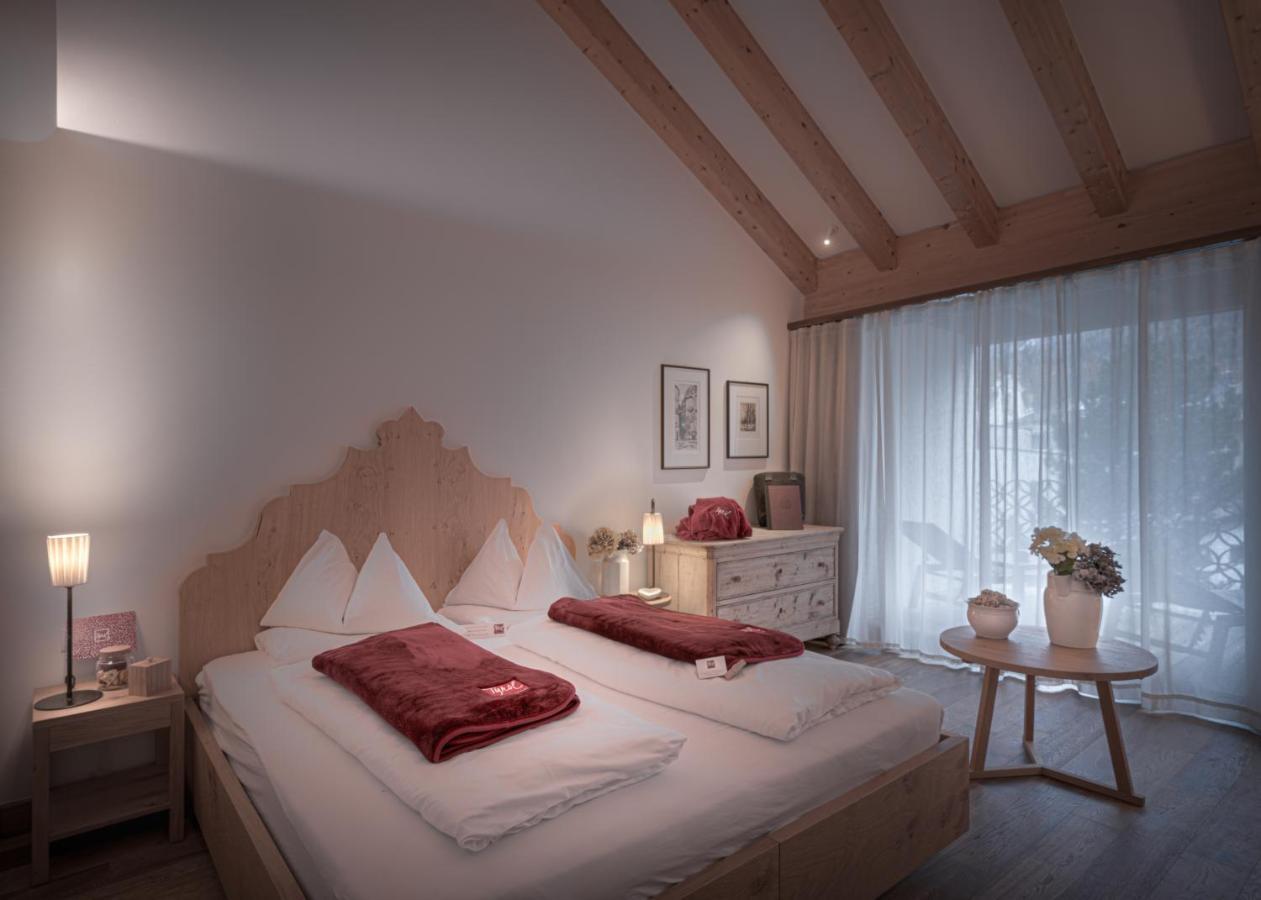 Deluxe Room,1522877644:JPEG