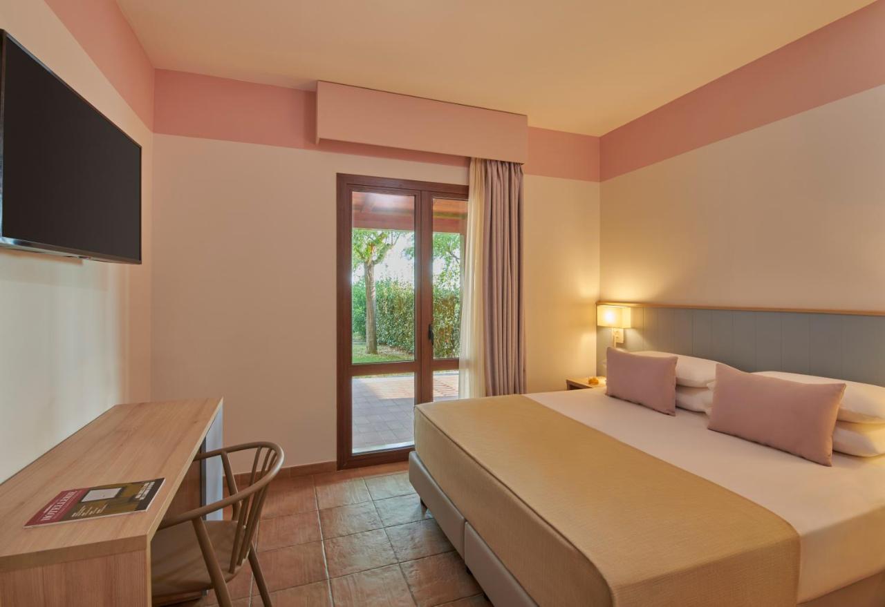 Double or Twin Room with Garden View