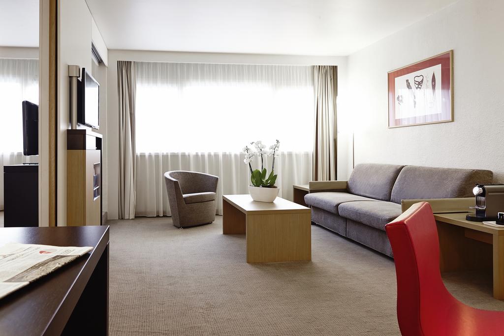 Suite met 1 Tweepersoonsbed en Slaapbank