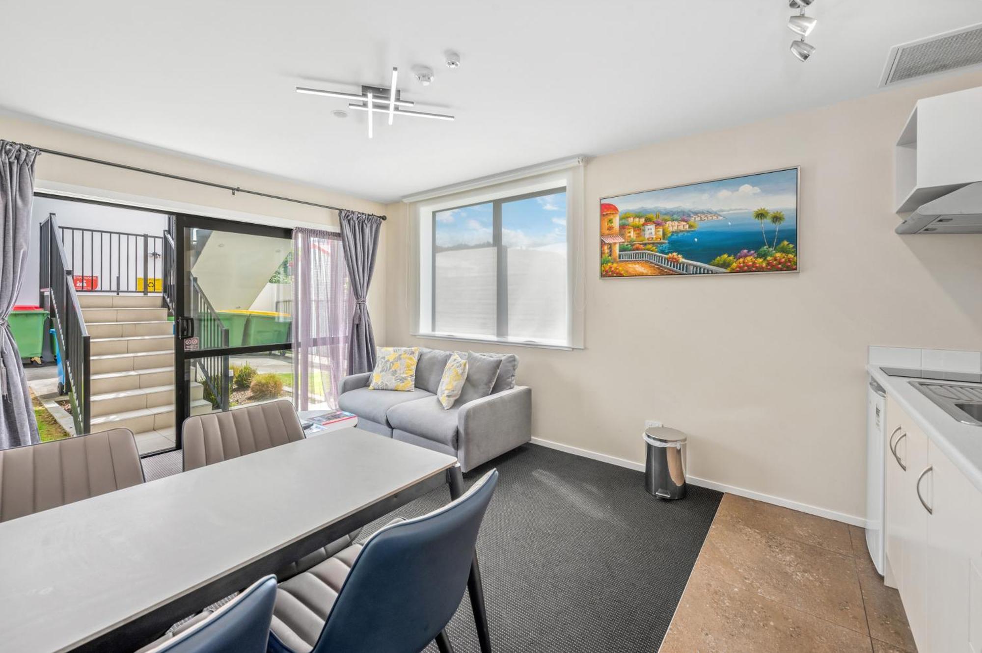 Superior One Bedroom Apartment without Spa,1330757900:JPEG