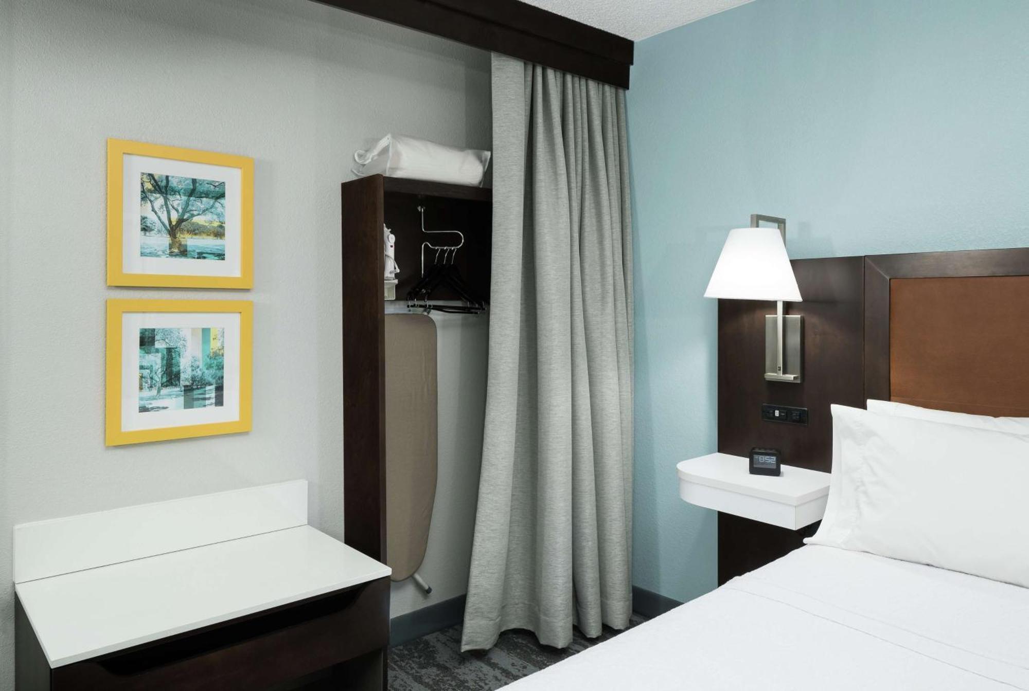Queen Room with Two Queen Beds - Mobility Accessible/Non-Smoking