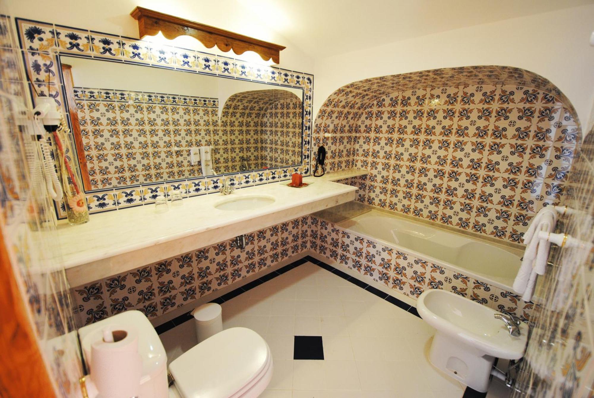 Chambre Double avec Balcon – Vue sur Lac