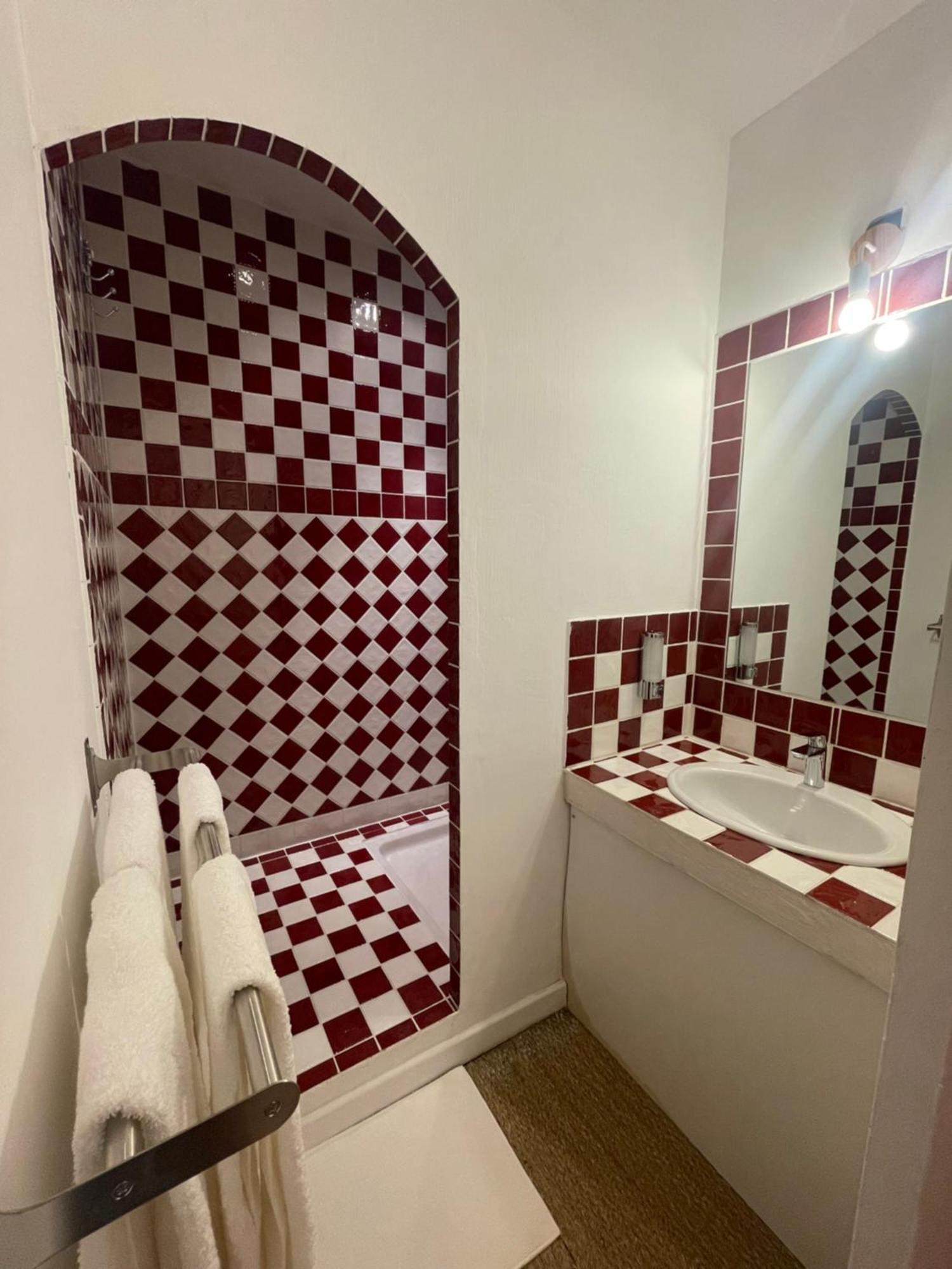 Large Double Room,1596577678:JPEG