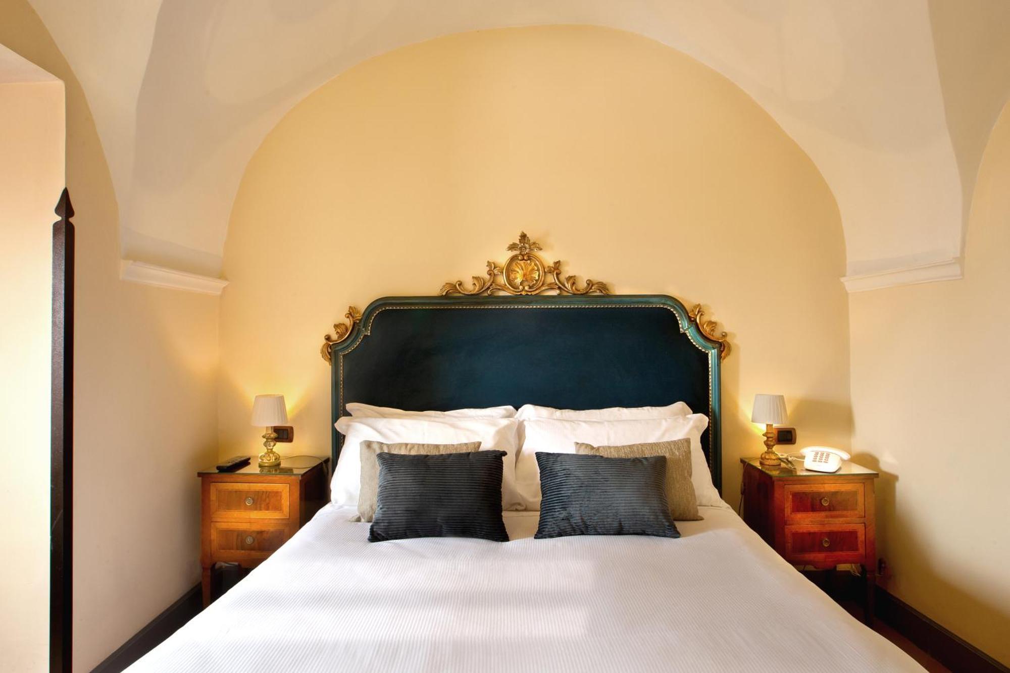 Classic Double or Twin Room with Sea View