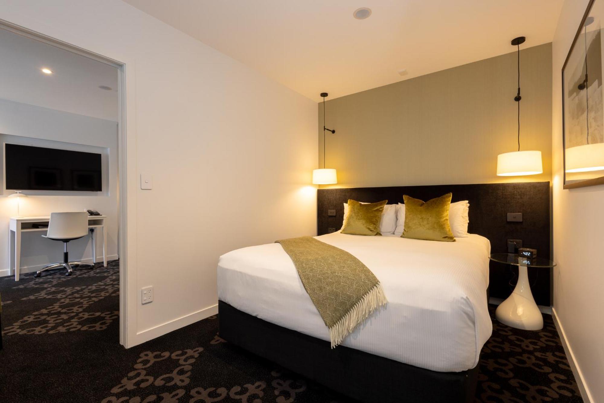 Boutique One-Bedroom Suite,1616888304:JPEG