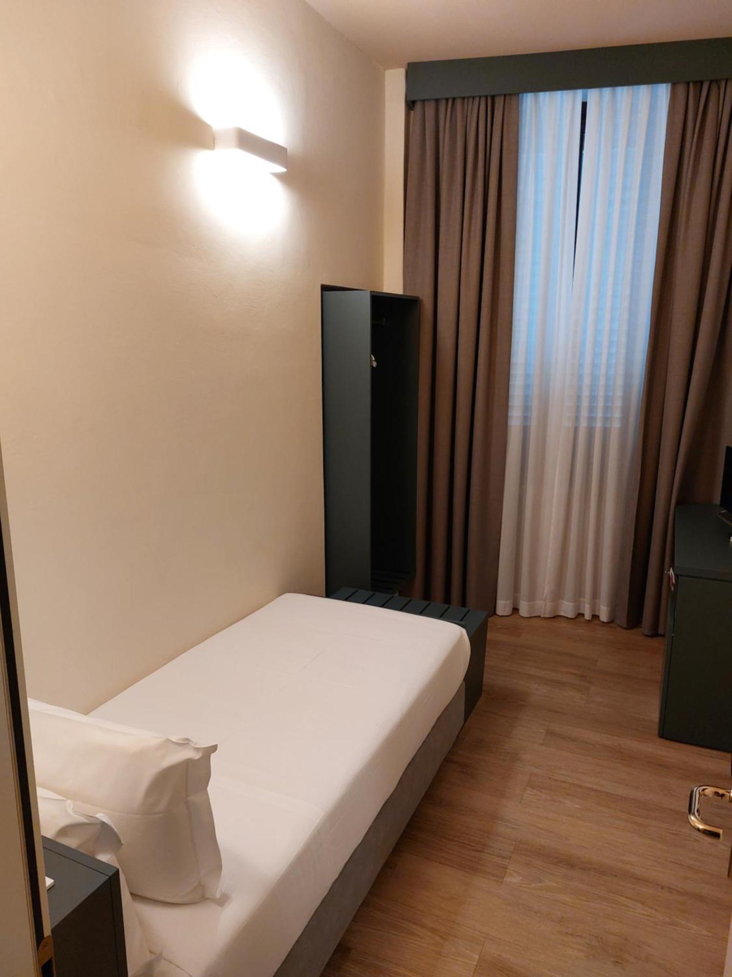 Single Room,1617453700:JPEG
