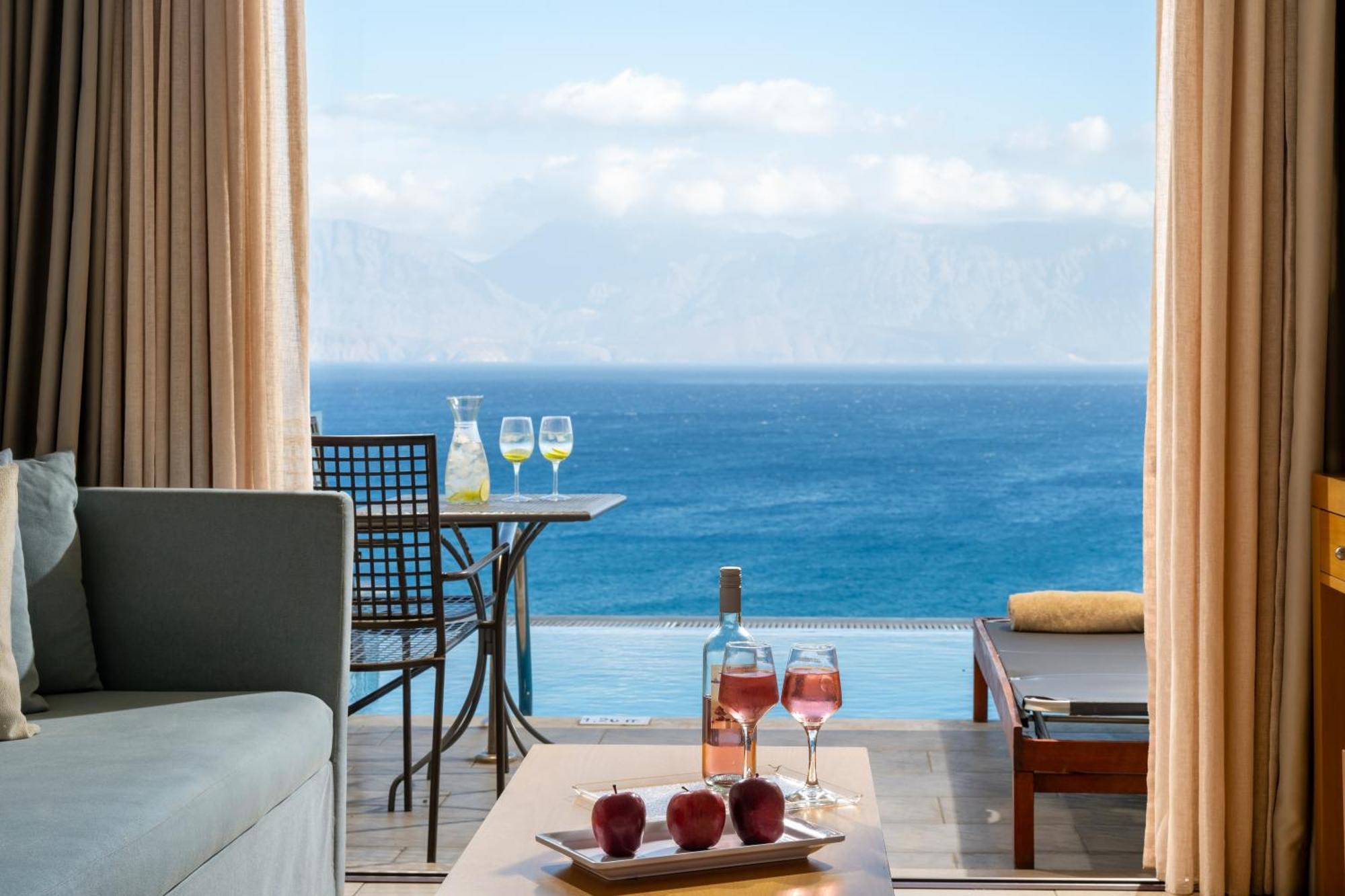 Chambre Supérieure avec Piscine Privée - Vue sur Mer