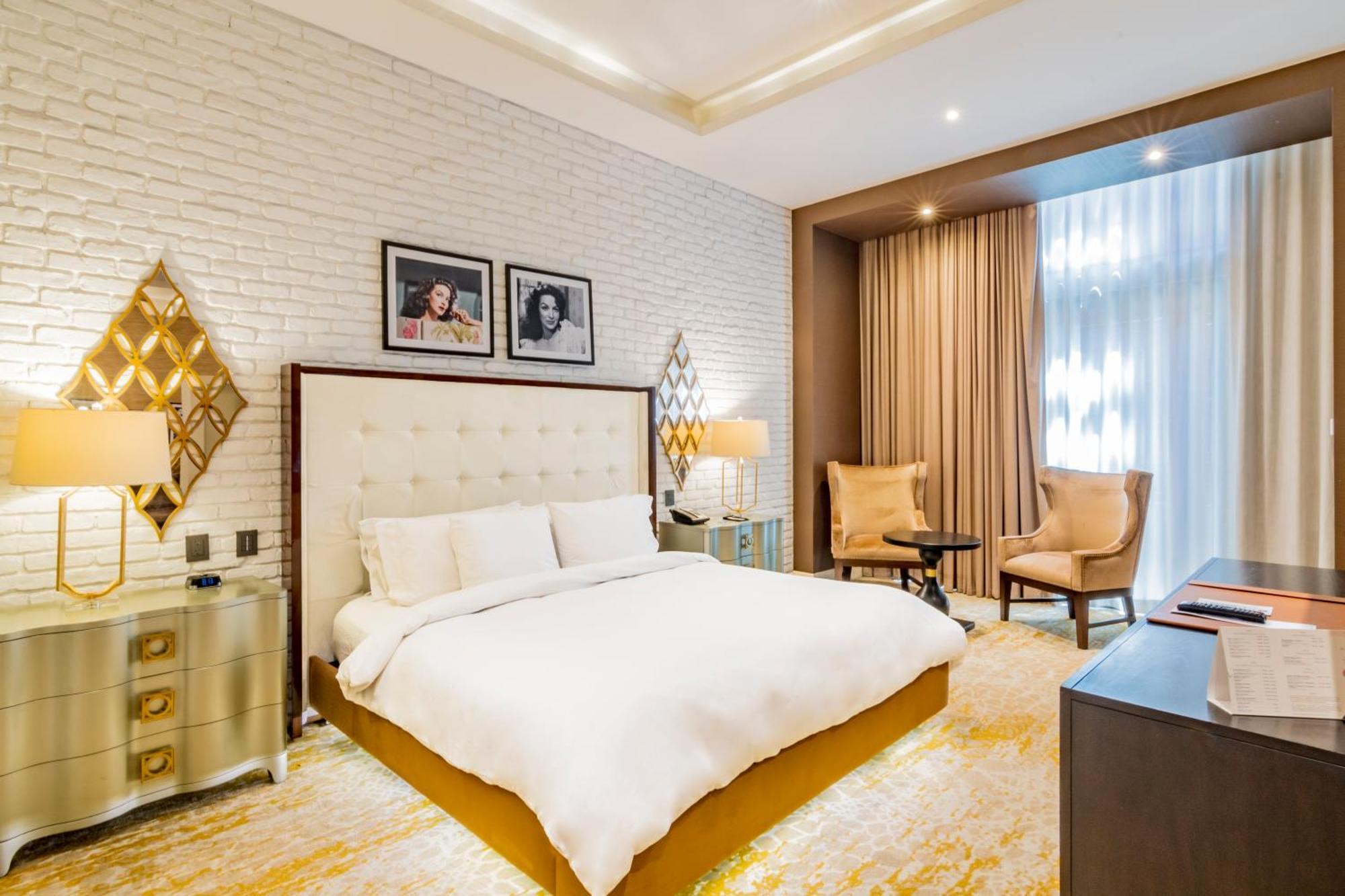 Loft 1 King Bed