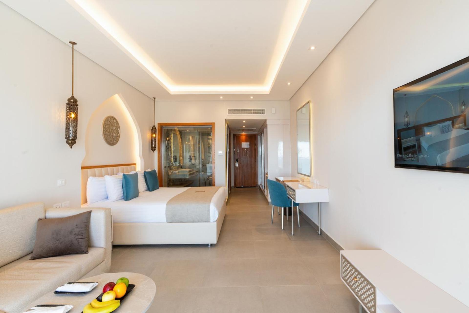 Junior Swim-Up Suite