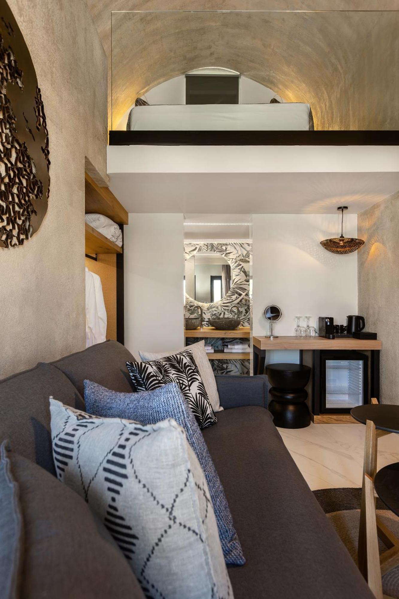 Premium Junior Suite Split Level