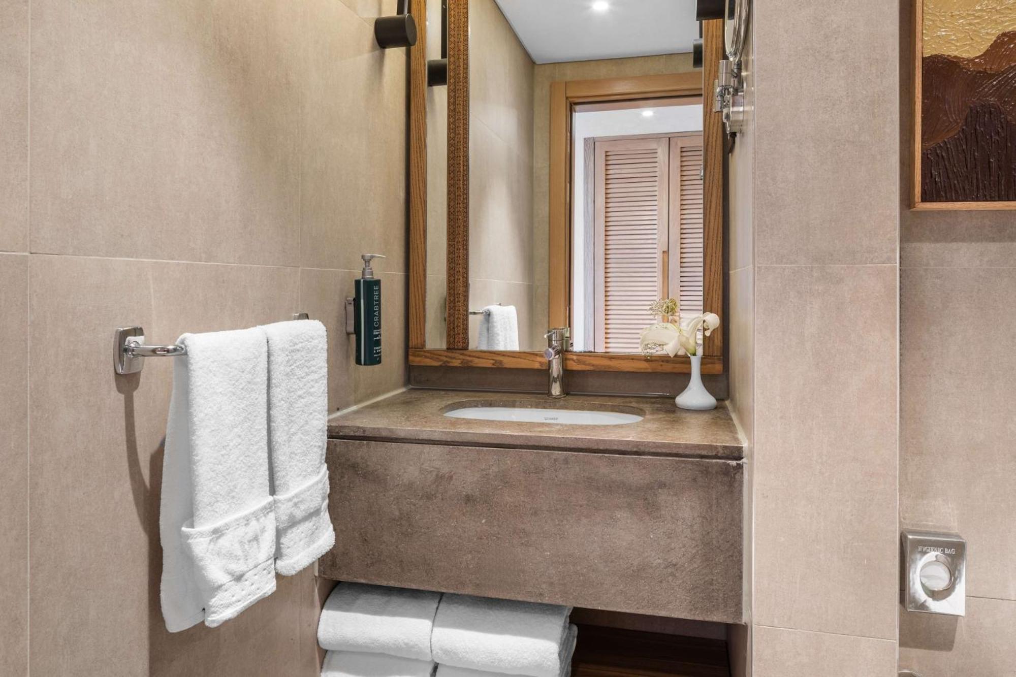 Chambre Familiale Premium - Côté Plage - Vue sur Jardin