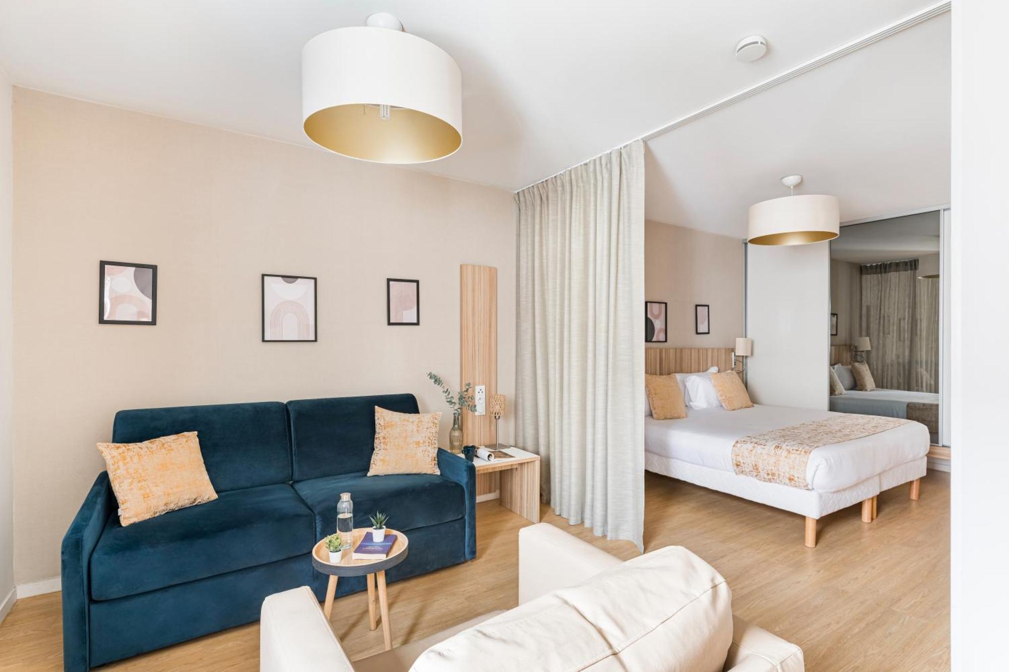 Large Studio with Sofa Bed,1658085844:JPEG
