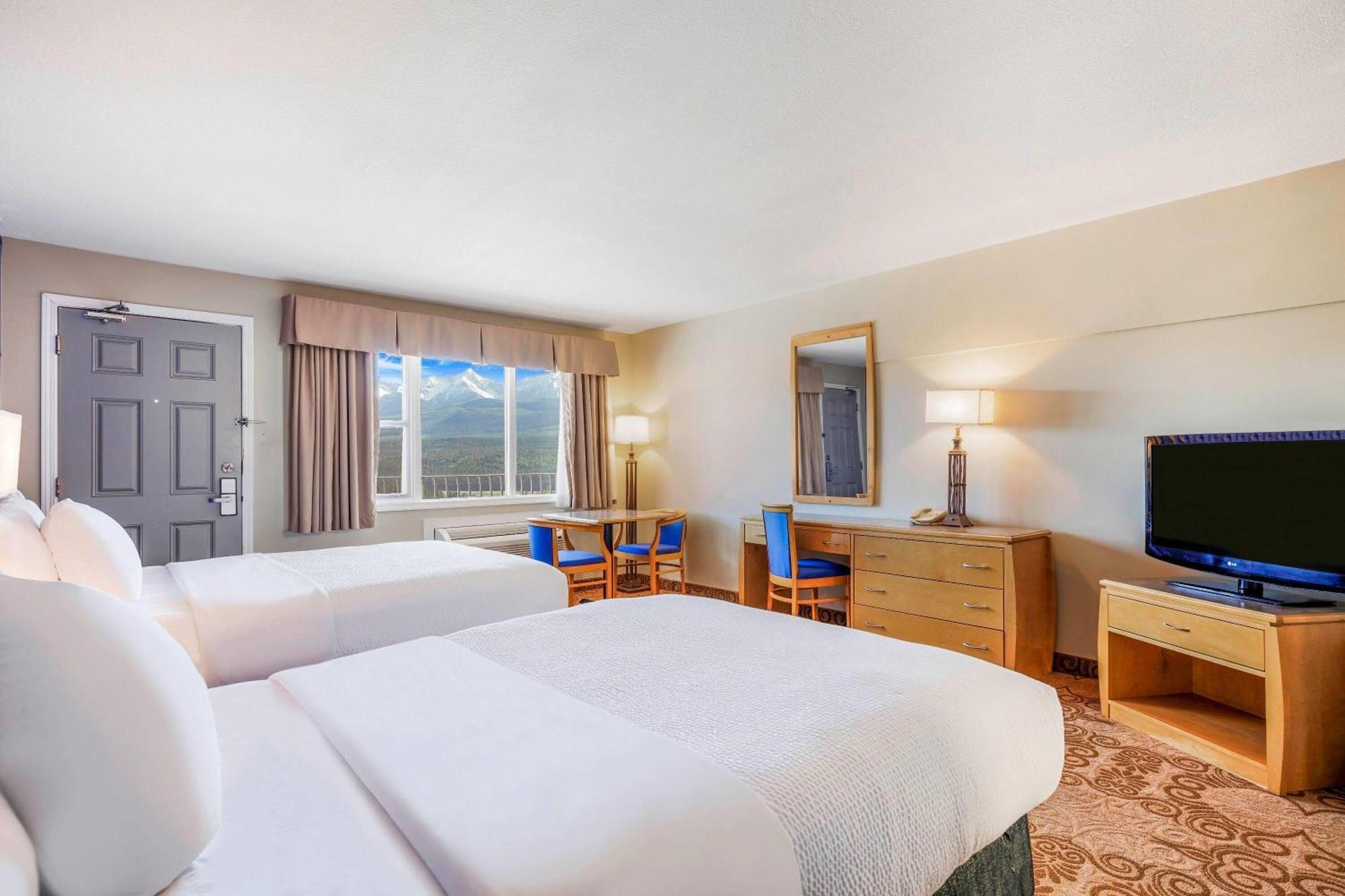 Queen Room with Kitchenette - Non-Smoking