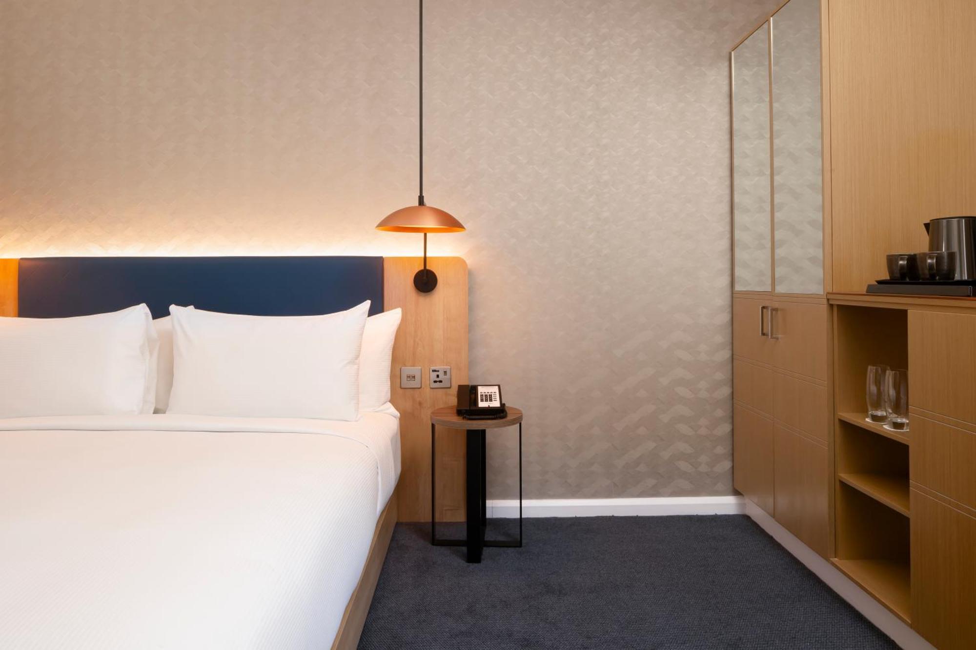 Kamer met Kingsize Bed