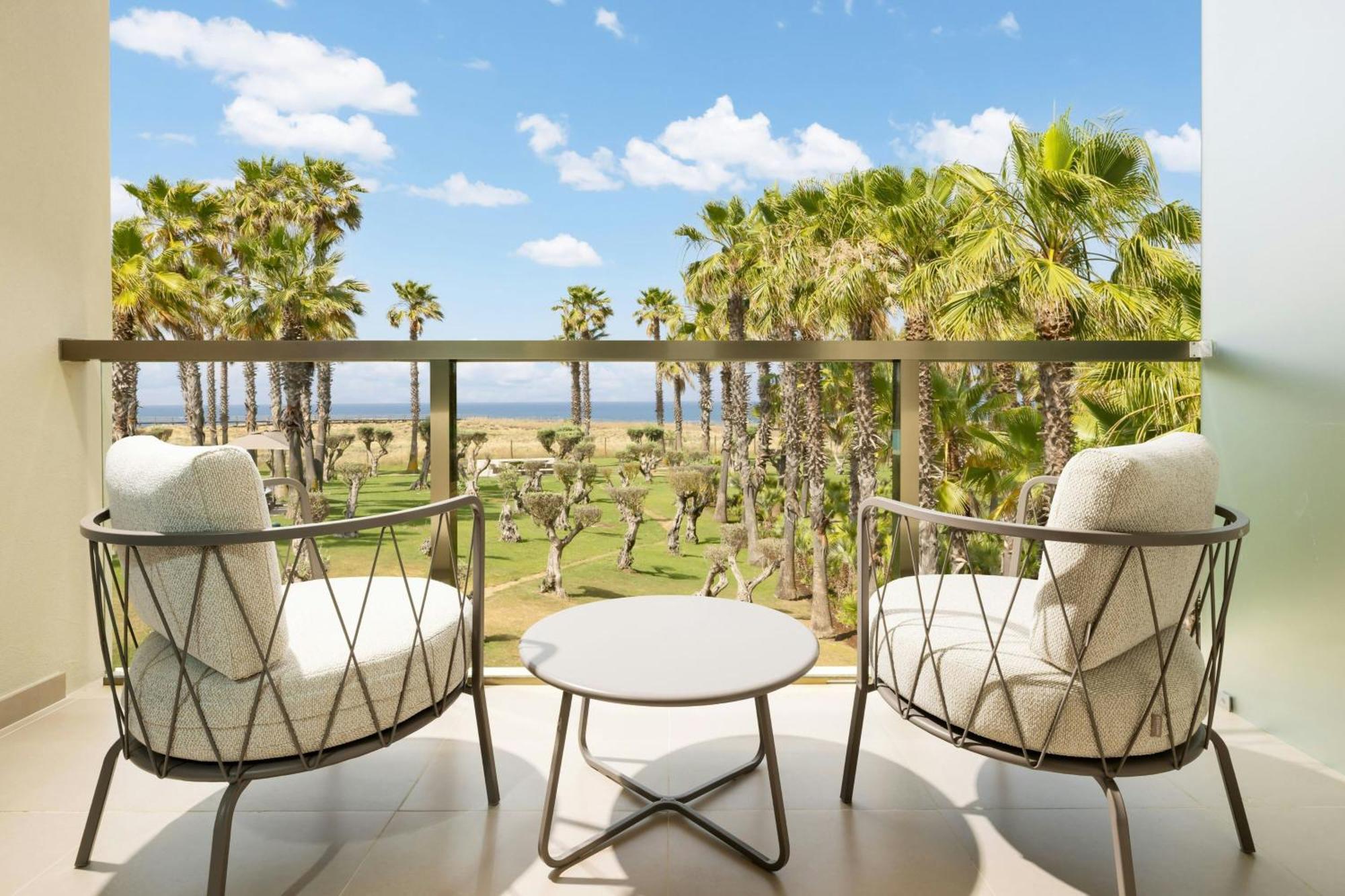 Suite com 2 Quartos e Vista Mar