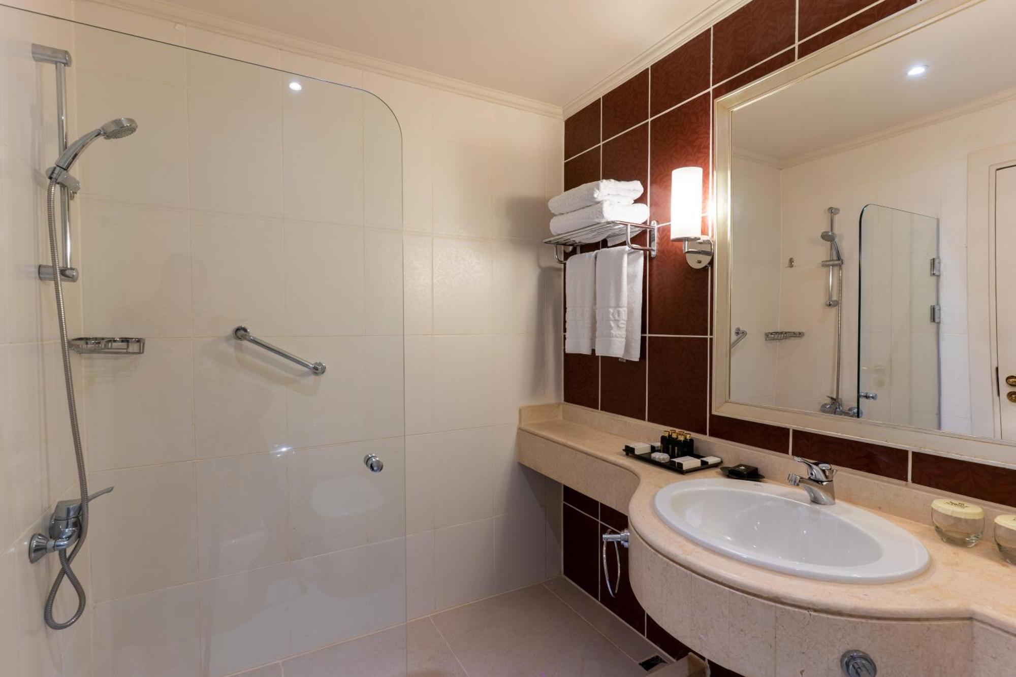 Baron Club Deluxe Sea View Room ( Adults Only )